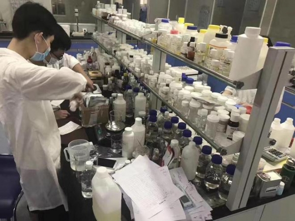 其当前的每一篇论文、每一款自研新原料、每一项专利