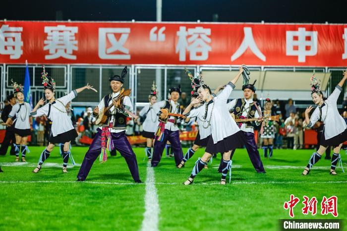 以村超上海赛区揭幕为契机，打造漕泾镇与榕江