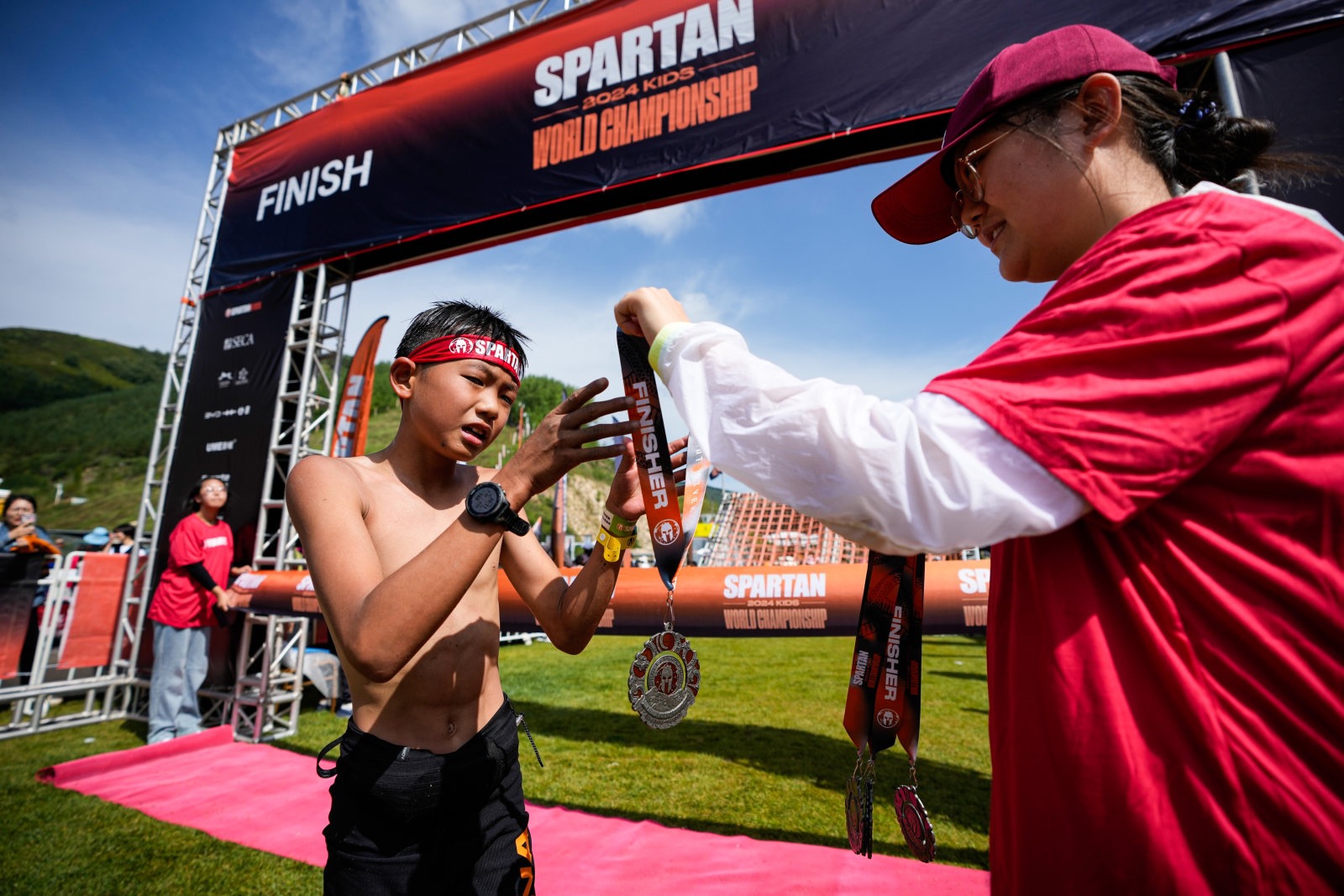 中国小将郑礼乾首夺斯巴达勇士儿童世锦赛男子