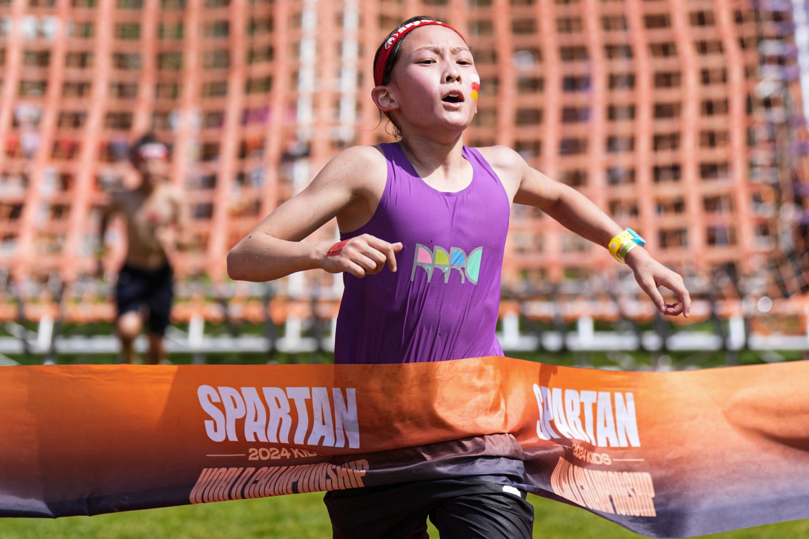 中国小将郑礼乾首夺斯巴达勇士儿童世锦赛男子