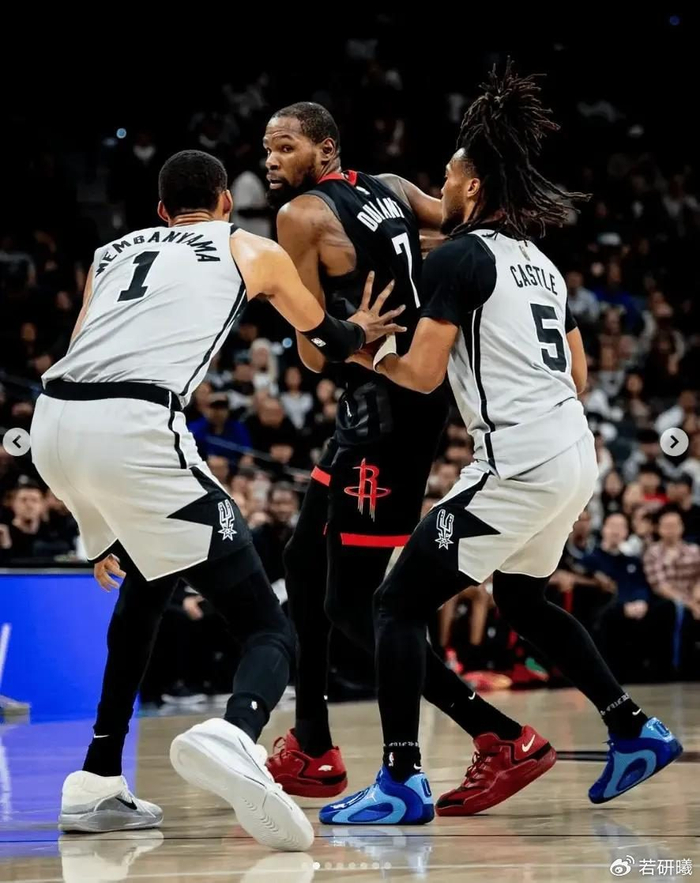 火箭惨败马刺 申京防守短板成致命伤