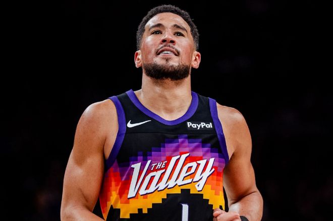 太阳主场大胜爵士 布克格林联手轰出30+助球队终