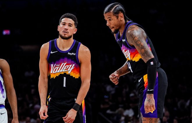 太阳主场大胜爵士 布克格林联手轰出30+助球队终