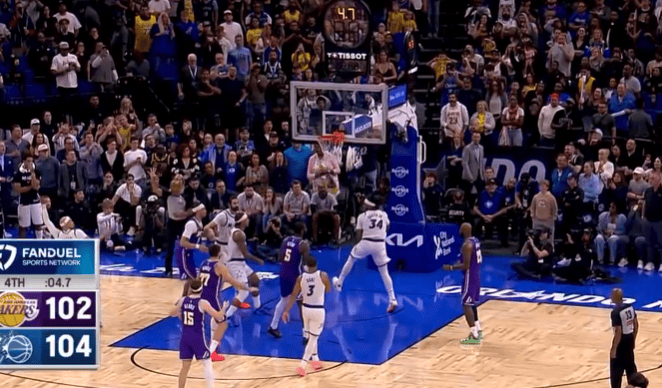 艾顿关键罚球失误成湖人失利关键