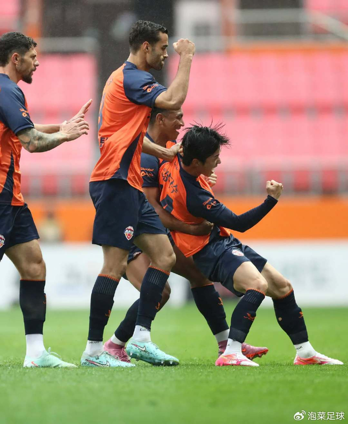 p裁判争议判罚致FC首尔主场失利，K2联赛釜山IP